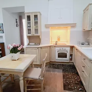 Trastevere Rome's Heart Charming & Cozy 2 Apartamento