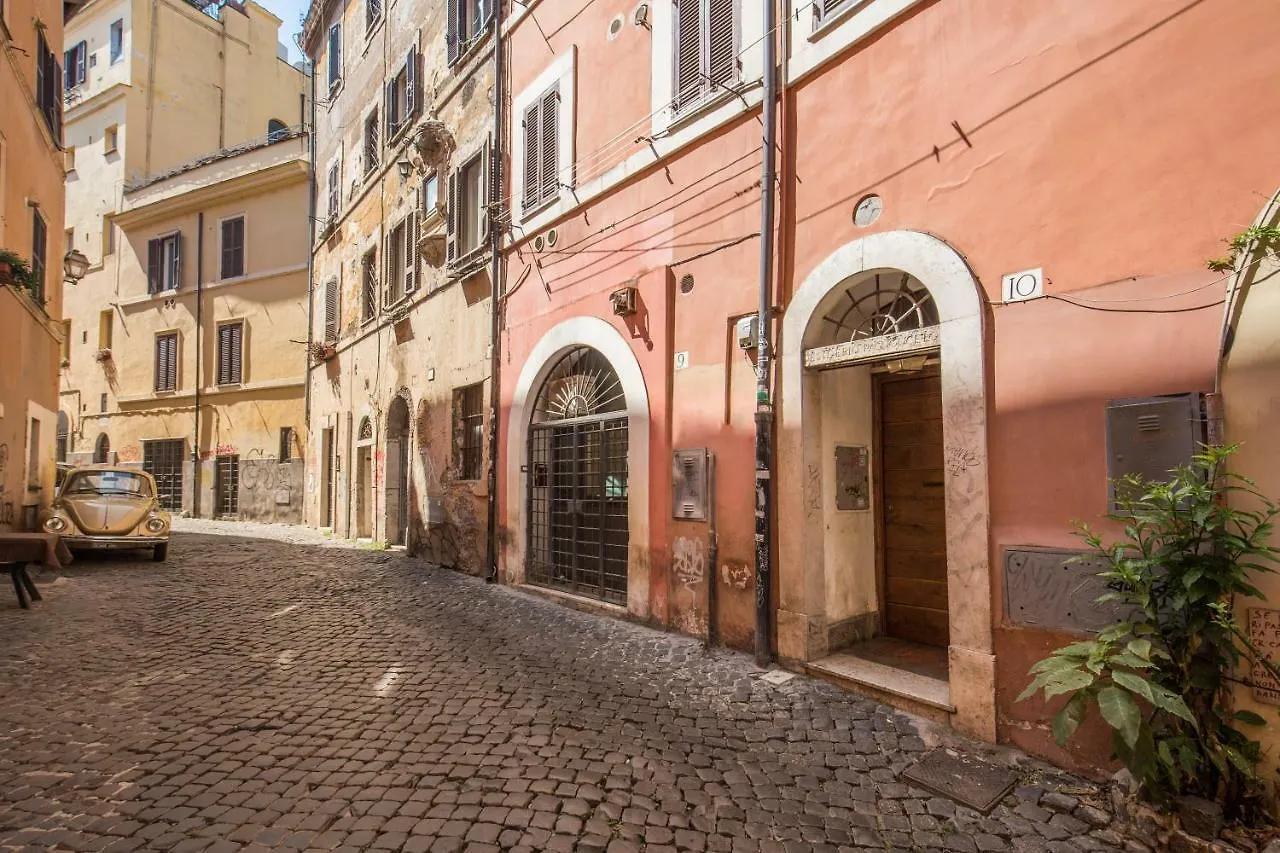Apartment Roman Atmospheres
