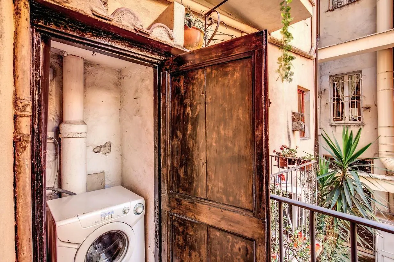 Apartment Roman Atmospheres Italy
